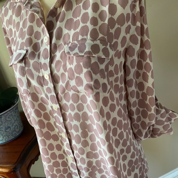 Loft Mauve Giraffe Print Button Down Shirt - Picture 4 of 8